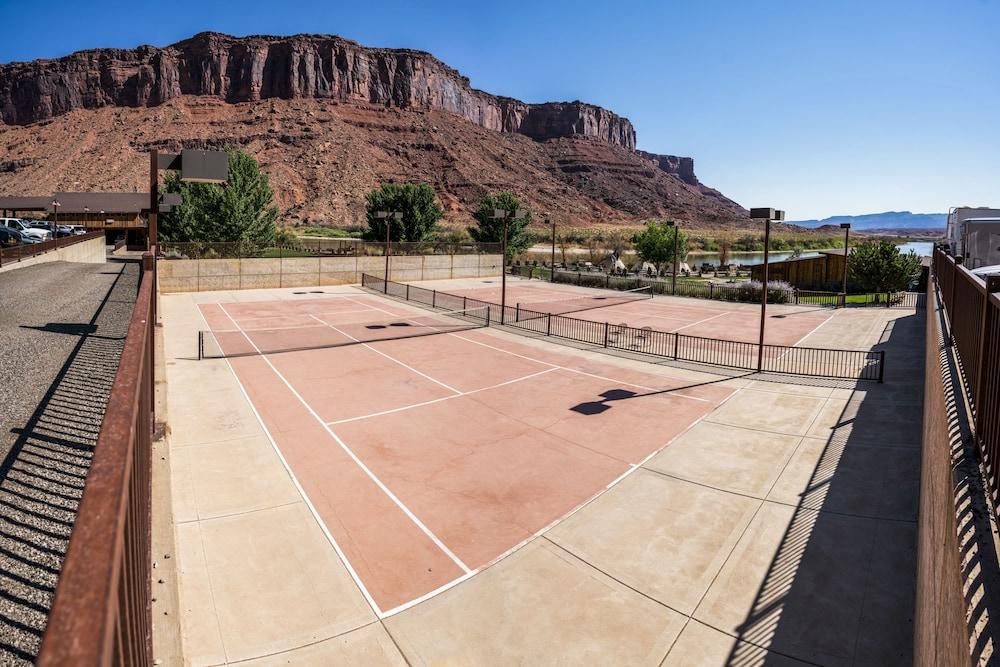 Red Cliffs Lodge Moab Exterior photo